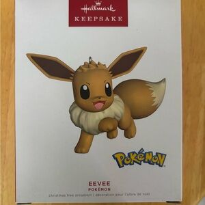 Hallmark Keepsake Eevee Ornament
